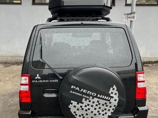 2009 Mitsubishi Pajero Mini II, чёрный, 900000 рублей, вид 2