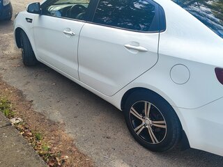 2012 Kia Rio III, белый, 880000 рублей, вид 3