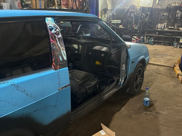 2005 Lada (ВАЗ) 2113, голубой, 215000 рублей - вид 13