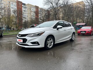 2017 Chevrolet Cruze II, белый, 950000 рублей, вид 1