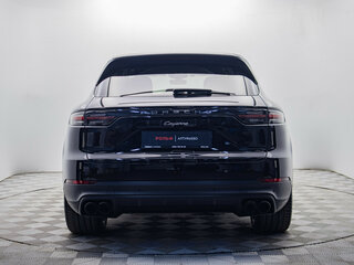 2018 Porsche Cayenne III, чёрный, 5096000 рублей, вид 4