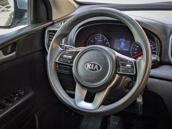 2019 Kia Sportage IV Рестайлинг, белый, 1794900 рублей - вид 11