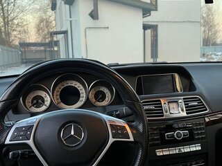2013 Mercedes-Benz E-Класс 200 IV (W212, S212, C207) Рестайлинг, чёрный, 1600000 рублей, вид 3