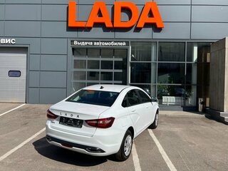 2026 Lada (ВАЗ) Vesta I Рестайлинг (NG), белый, 1685000 рублей, вид 3
