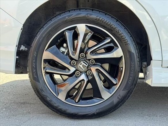 2022 Honda Stepwgn Spada V Рестайлинг, белый, 1610888 рублей - вид 22