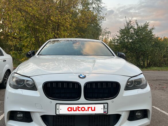 2010 BMW 5 серии 520d VI (F10/F11/F07), белый, 1700000 рублей - вид 1