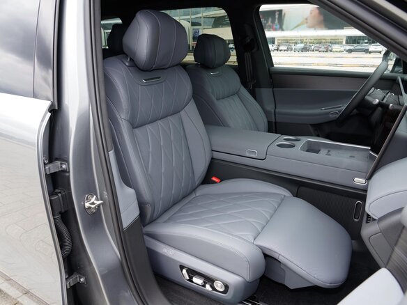 2026 Volkswagen ID.Era 9X 65.2 kWh, серебристый, 9998000 рублей - вид 33
