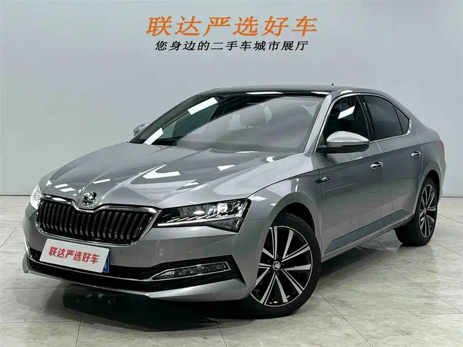 Открыть фотографии: Skoda Superb III Рестайлинг