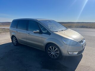2009 Ford Galaxy II, бежевый, 999999 рублей, вид 3