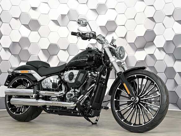 2025 Harley-Davidson Breakout, чёрный, 3199000 рублей