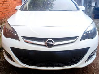 2013 Opel Astra J Рестайлинг, белый, 510000 рублей, вид 1