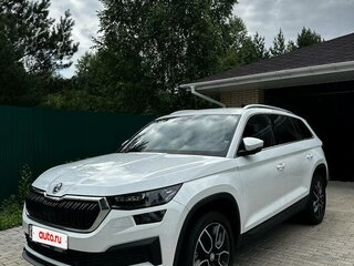 2022 Skoda Kodiaq I, белый, 4000000 рублей, вид 2