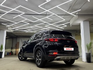 2020 Kia Sportage IV Рестайлинг, чёрный, 2350000 рублей, вид 2