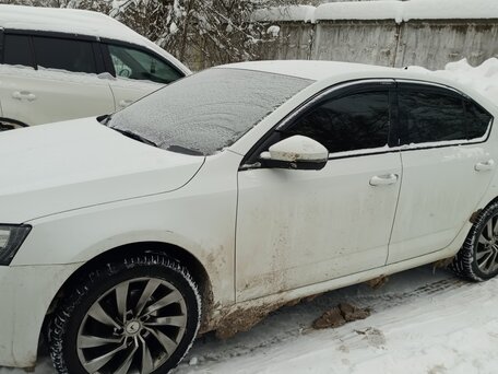 2019 Skoda Octavia III (A7) Рестайлинг, жёлтый, 1524600 рублей, вид 3