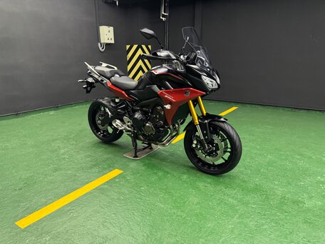 2020 Yamaha MT-09 Tracer (FJ-09), красный, 1100000 рублей, вид 3