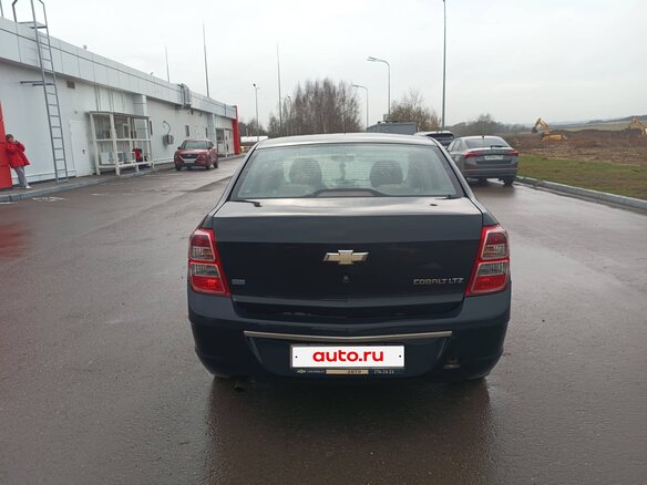 2013 Chevrolet Cobalt II, чёрный, 350000 рублей - вид 6