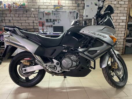 2006 Honda XL1000V Varadero, чёрный, 560000 рублей, вид 1