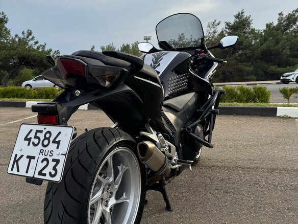 2013 Honda VFR 1200, чёрный, 760000 рублей - вид 3