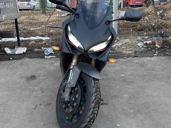 2019 Honda CBR 650R, чёрный, 800000 рублей - вид 3