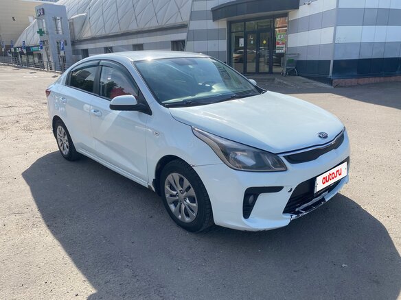 2018 Kia Rio IV, белый, 970000 рублей