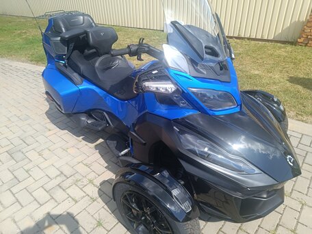2019 BRP Can-Am Spyder, чёрный, 1477132 рублей, вид 4