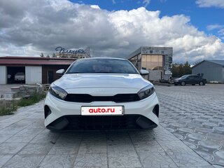 2021 Kia K3 II Рестайлинг, белый, 1950000 рублей, вид 2