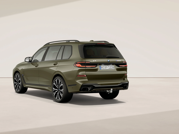 2026 BMW X7 M60i I (G07) Рестайлинг, зелёный, 23500000 рублей - вид 4