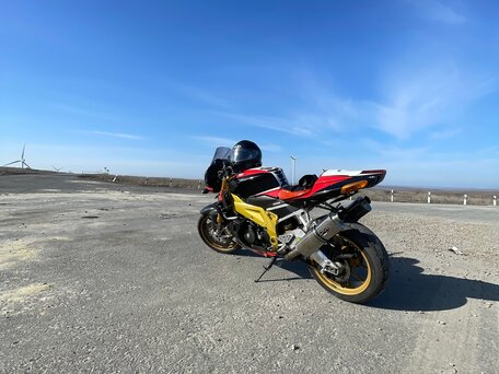 2006 Aprilia Tuono 1000, красный, 650000 рублей, вид 5