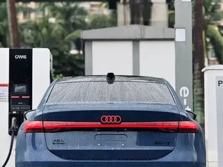 2026 Audi A6 e-tron, синий, 8989099 рублей, вид 4