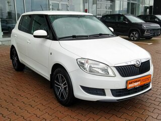 2014 Skoda Fabia II Рестайлинг, белый, 660000 рублей, вид 3