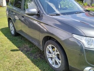 2013 Mitsubishi Outlander III, серый, 1599000 рублей, вид 4