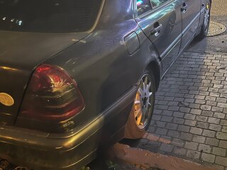 1998 Mercedes-Benz C-Класс 180 I (W202) Рестайлинг, чёрный, 210000 рублей, вид 3