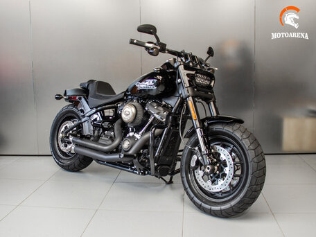 2017 Harley-Davidson Fat Bob, чёрный, 1430554 рублей, вид 1