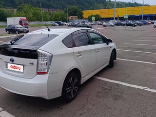 2010 Toyota Prius III (XW30), белый, 1010000 рублей, вид 3