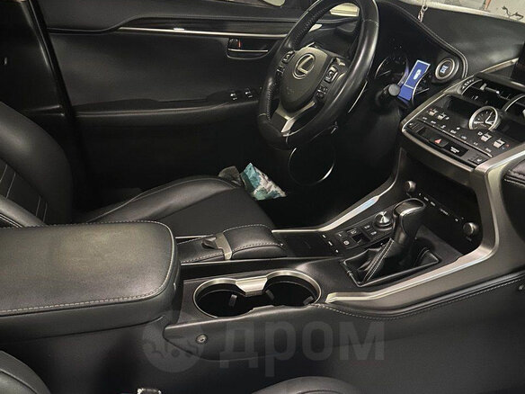 2018 Lexus NX 200 I Рестайлинг, белый, 3200000 рублей - вид 1