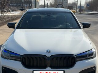 2019 BMW 5 серии 520d xDrive VII (G30/G31/G38), белый, 4750000 рублей, вид 3