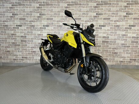 2023 Honda CB 750, жёлтый, 995000 рублей, вид 4