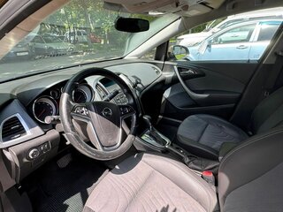 2013 Opel Astra J Рестайлинг, бежевый, 650000 рублей, вид 5