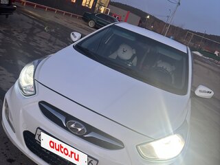 2014 Hyundai Solaris I, белый, 850000 рублей, вид 1