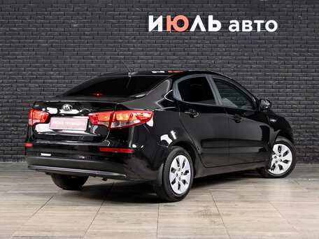 2017 Kia Rio III Рестайлинг, чёрный, 1190000 рублей, вид 4