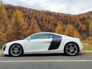 2007 Audi R8 V8 I (Typ 42), белый, 5700000 рублей, вид 2