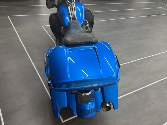 2018 Harley-Davidson Street Glide, синий, 1398000 рублей - вид 2
