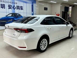 2022 Toyota Corolla XII (E210), белый, 1320000 рублей, вид 4