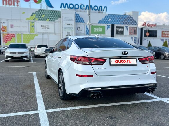 2019 Kia Optima IV Рестайлинг, белый, 1500000 рублей - вид 10