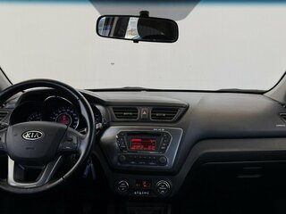 2012 Kia Rio 5-speed III, чёрный, 750000 рублей, вид 5