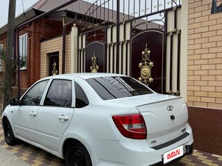 2012 Lada (ВАЗ) Granta I, белый, 280000 рублей, вид 2