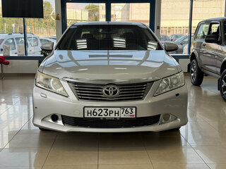 2013 Toyota Camry VII (XV50), серебристый, 945000 рублей, вид 2