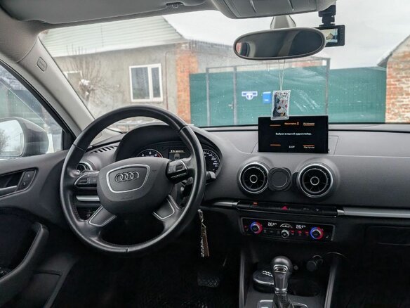 2015 Audi A3 III (8V), пурпурный, 1100000 рублей - вид 8