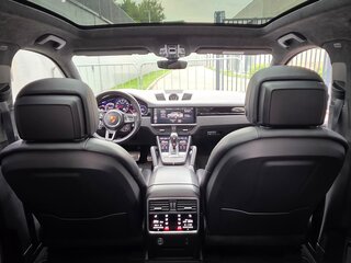 2019 Porsche Cayenne Turbo Coupé III, коричневый, 8450000 рублей, вид 3