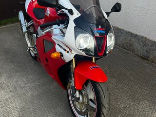Honda RVT 1000